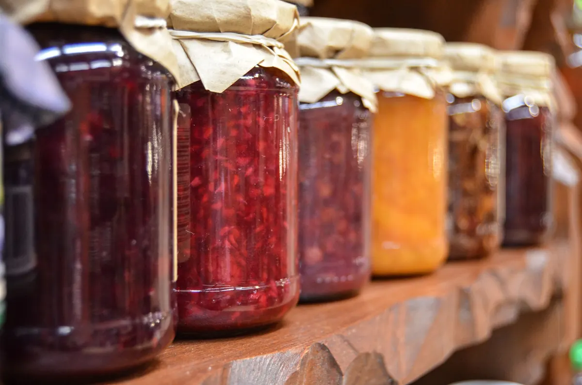 Jar Preserving for Beginners: Making Safe UK Chutneys, Jams and Pickles